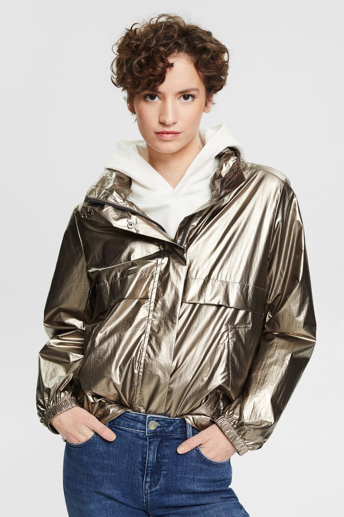 Gerecycled: jas met een metallic look