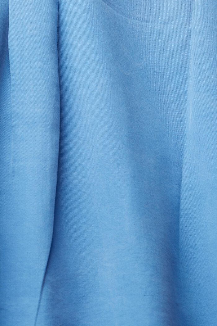 À la coupe CURVY, en TENCEL™: le chemisier décontracté, LIGHT BLUE LAVENDER, detail image number 4