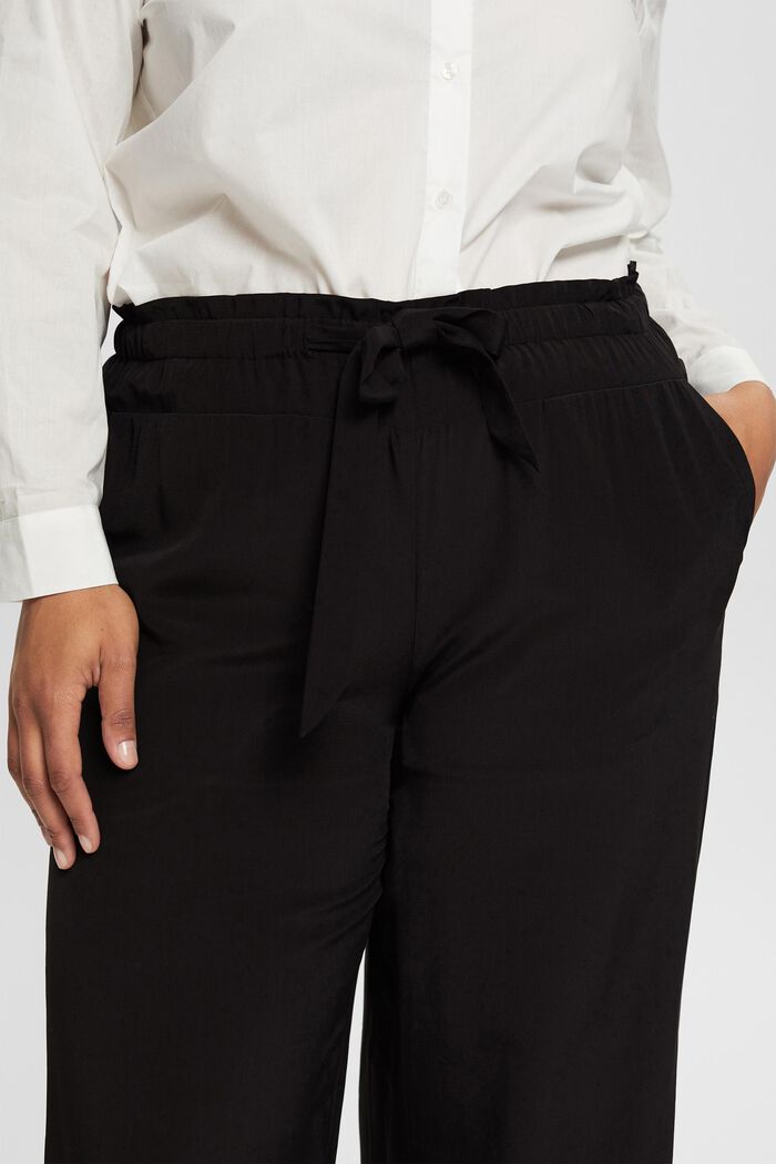 Pantalon CURVY à jambes amples, en LENZING™ ECOVERO™, BLACK, detail image number 2