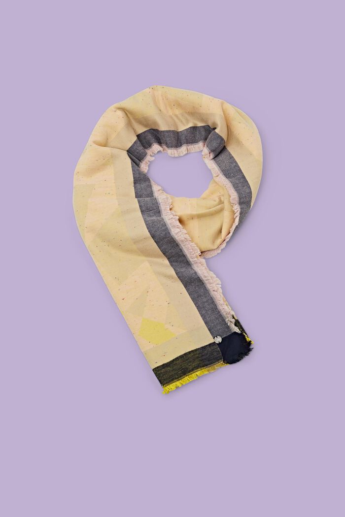 Gebreide sjaal met franjes, PASTEL YELLOW, detail image number 0