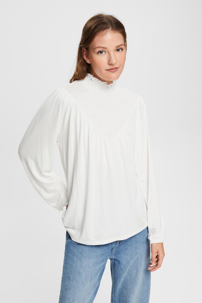 T-shirt à manches longues et col smocké, LENZING™ ECOVERO™, OFF WHITE, overview