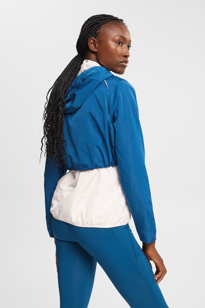 En matière recyclée : la veste de sport 2 en 1, PETROL BLUE, detail image number 5