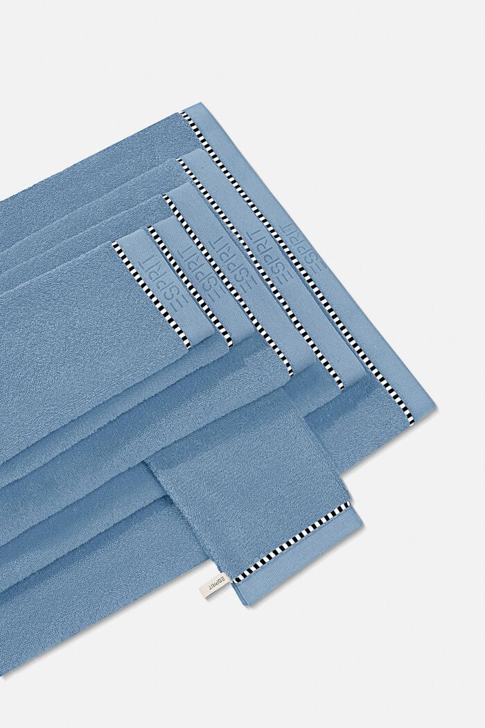 À teneur en TENCEL™ : la collection de serviettes en tissu éponge, SKY BLUE, detail image number 4