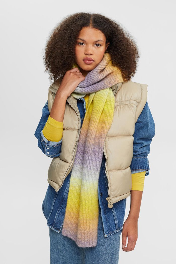 Meerkleurige gebreide sjaal met wol