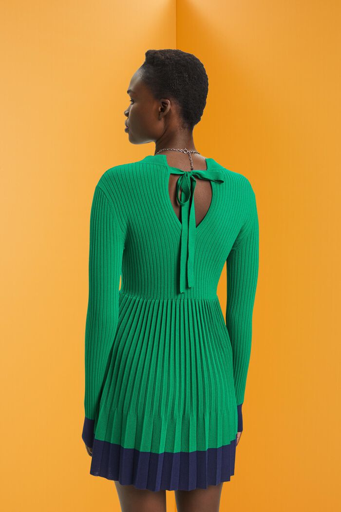 Mini-robe plissée à manches longues et encolure ronde, EMERALD GREEN, detail image number 3