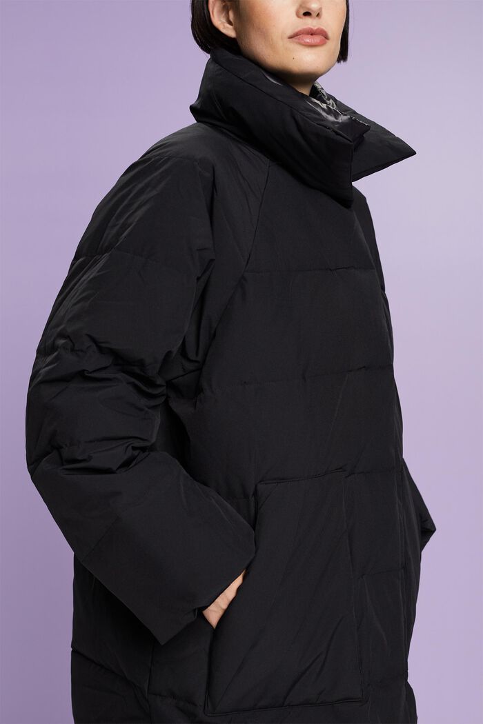 Gewatteerde mantel met dons, BLACK, detail image number 1