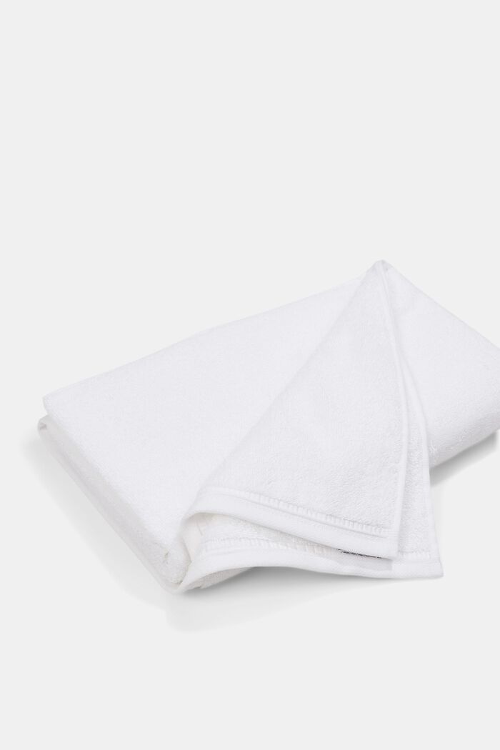 À teneur en TENCEL™ : le lot de 3 serviettes en tissu éponge, WHITE, detail image number 1