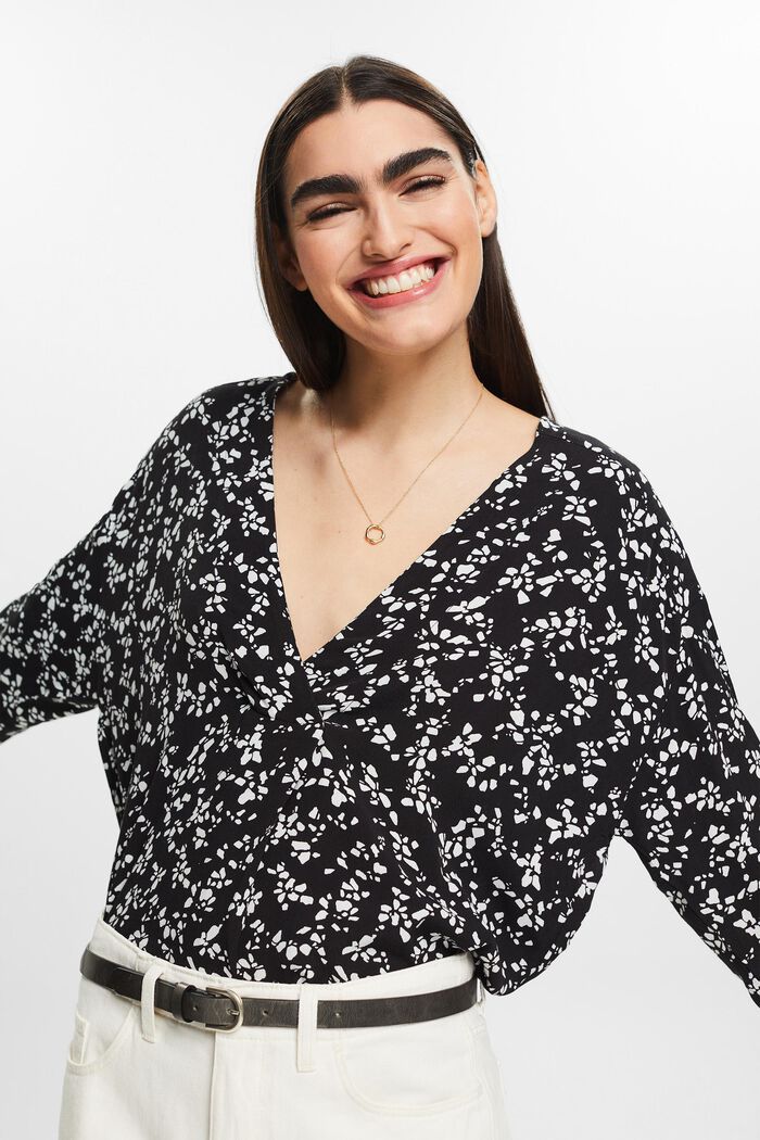 Crêpe blouse met V-hals en print, NEW BLACK, detail image number 4
