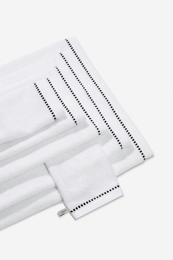 À teneur en TENCEL™ : la collection de serviettes en tissu éponge, WHITE, detail image number 4