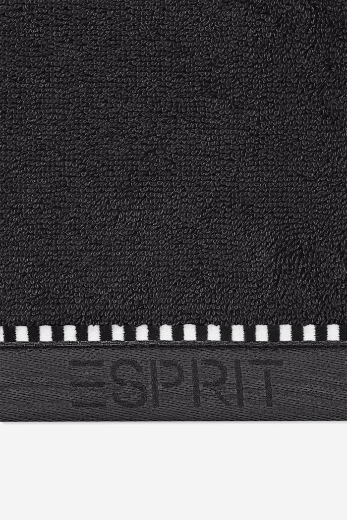 À teneur en TENCEL™ : la collection de serviettes en tissu éponge, BLACK, detail image number 1