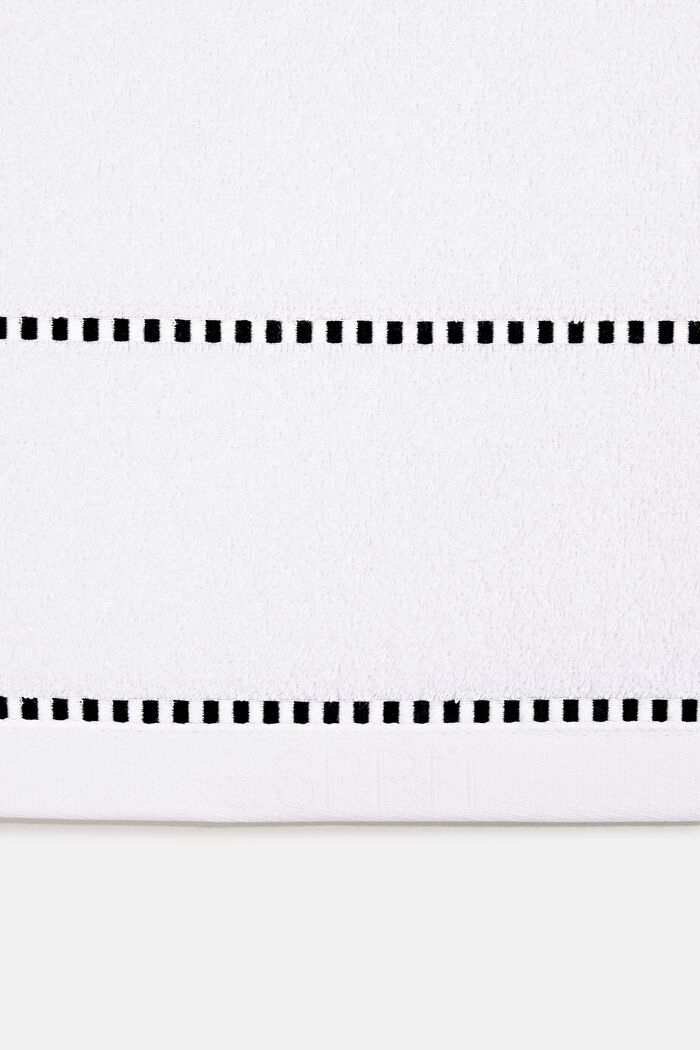 À teneur en TENCEL™ : la collection de serviettes en tissu éponge, WHITE, detail image number 1
