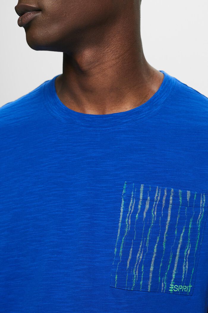 T-shirt van slubkatoen met zak met logo, BRIGHT BLUE, detail image number 3