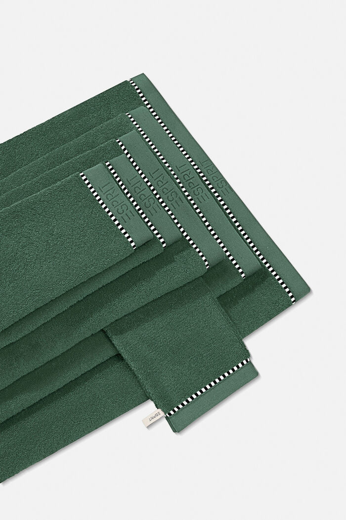 À teneur en TENCEL™ : la collection de serviettes en tissu éponge, MOSS GREEN, detail image number 4
