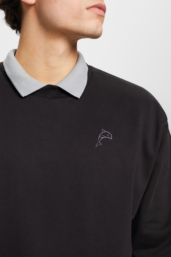 Sweatshirt met een kleine dolfijnenprint, BLACK, detail image number 2