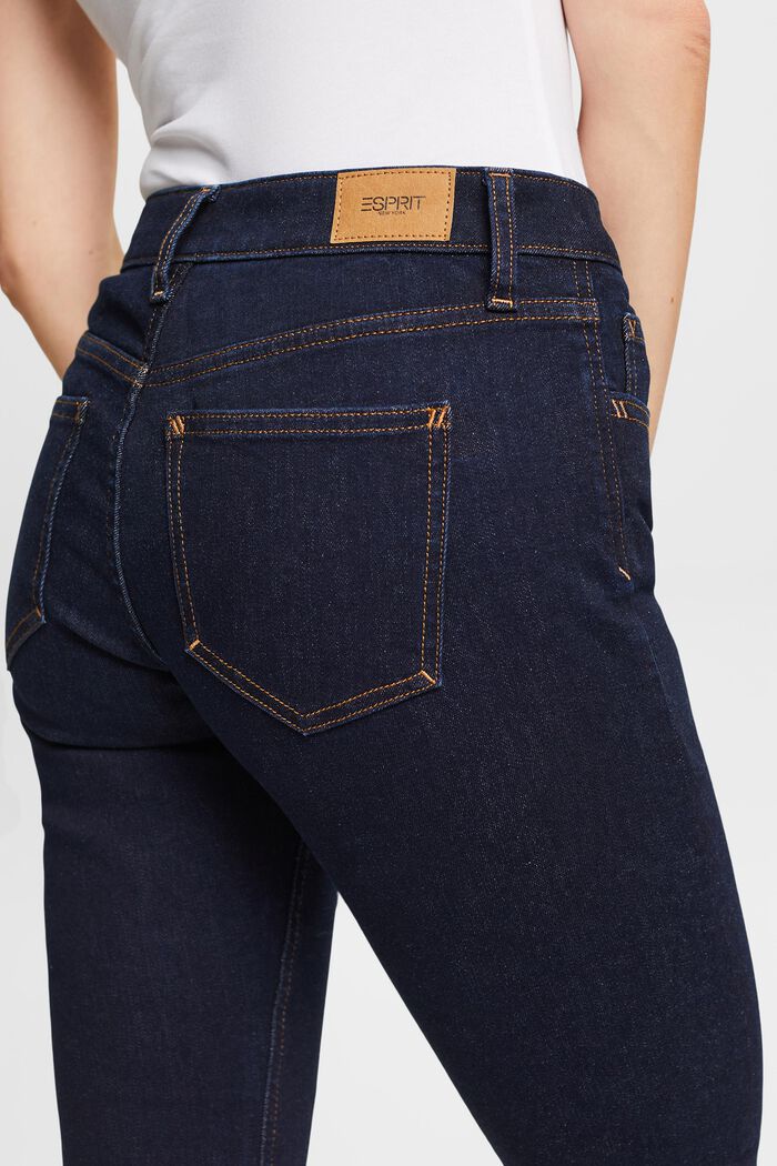 En matière recyclée : le jean stretch de coupe Slim Fit à taille mi-haute, BLUE RINSE, detail image number 4