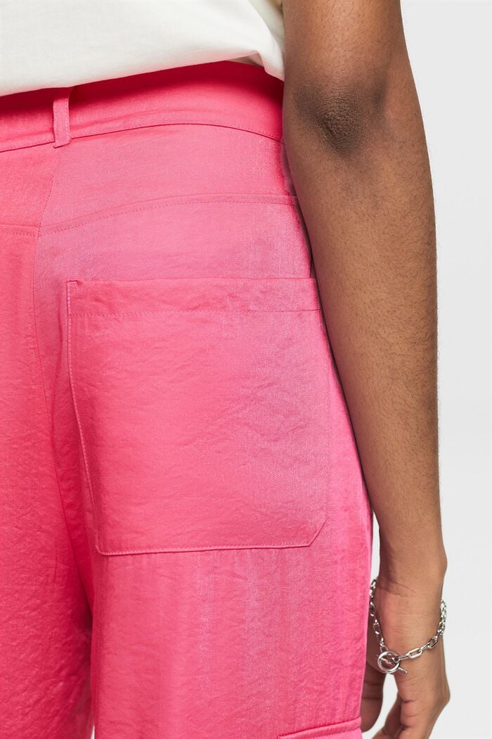 Pantalon cargo à jambe large en satin, PINK FUCHSIA, detail image number 3