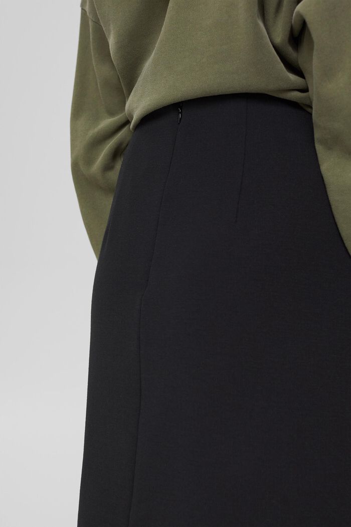 En matière recyclée : la mini-jupe en jersey punto, BLACK, detail image number 2