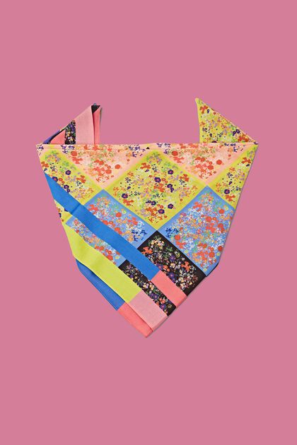 Foulard carré animé d’un motif floral multicolore