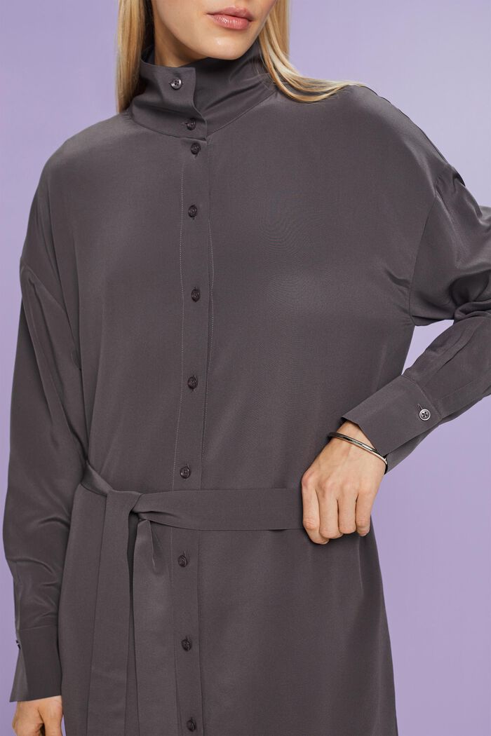 Robe chemise longueur midi en soie, DARK GREY, detail image number 3