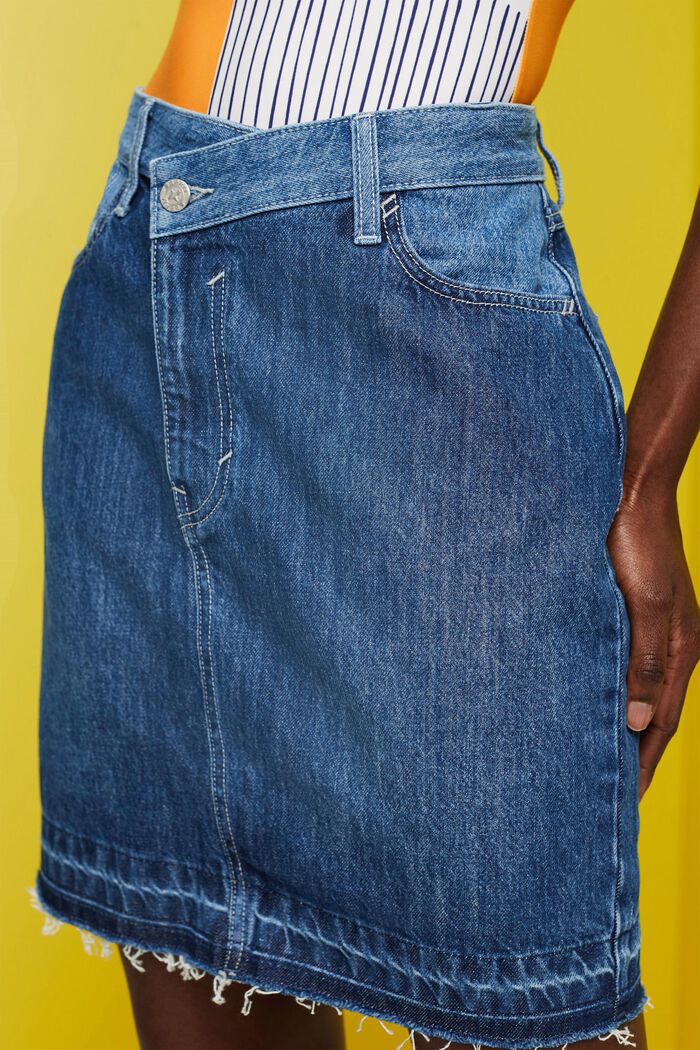 Mini-jupe en jean à base asymétrique, BLUE DARK WASHED, detail image number 2