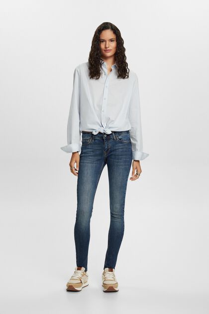 Low rise skinny jeans