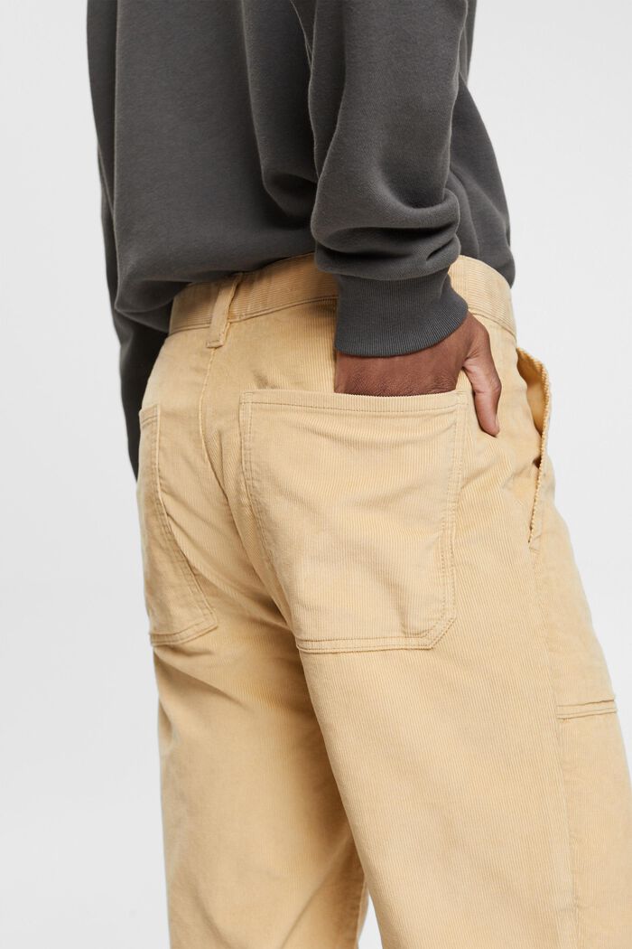 Pantalon en velours côtelé de coupe Loose Fit, CREAM BEIGE, detail image number 4